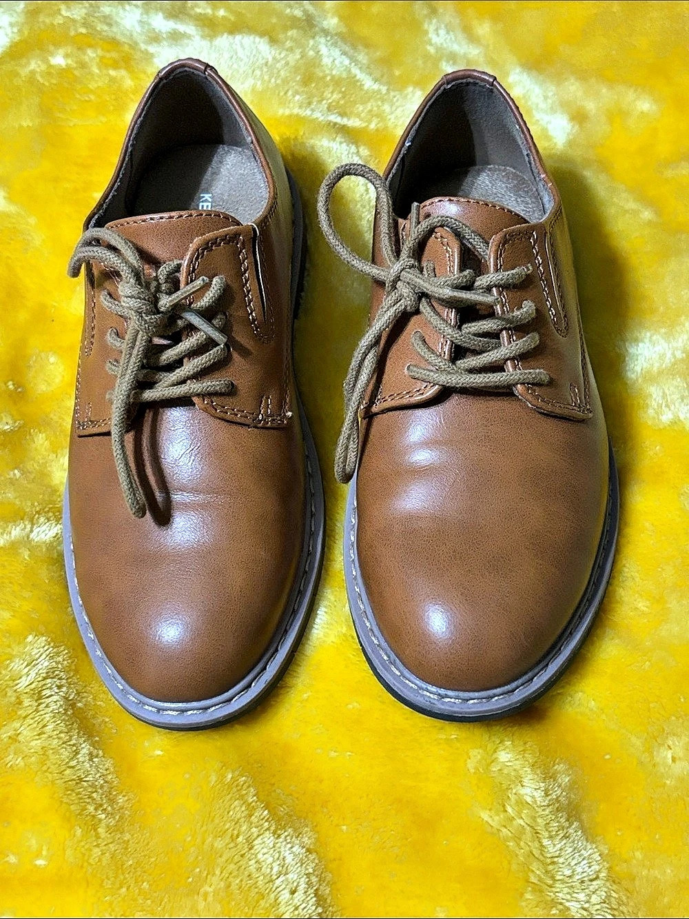 Kenneth Cole Men's Brown Oxfords Like New